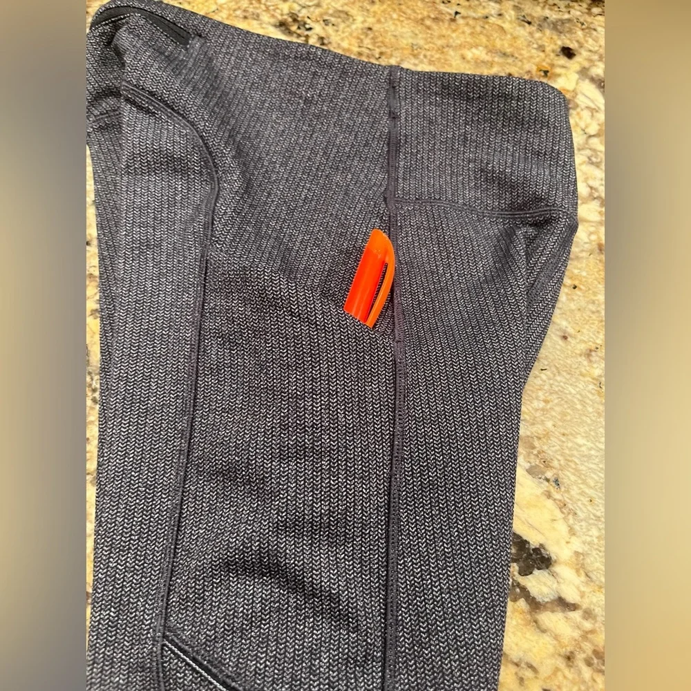 Lululemon Women’s Speed Up Tight 28”